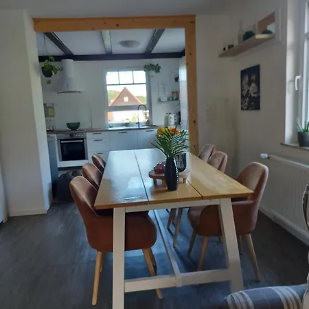 Holiday home Gemuetliches Haus Mit Zuber, Naturnah! *
